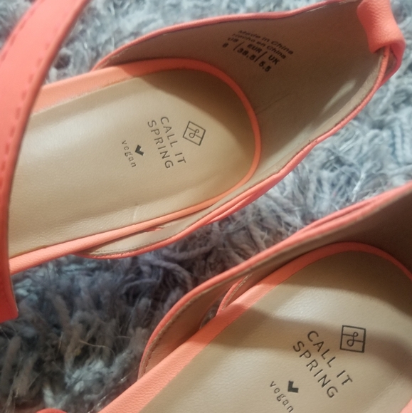 CALL IT A SPRING PUMP SHOES..🙎‍♀️😍 - Picture 4 of 7